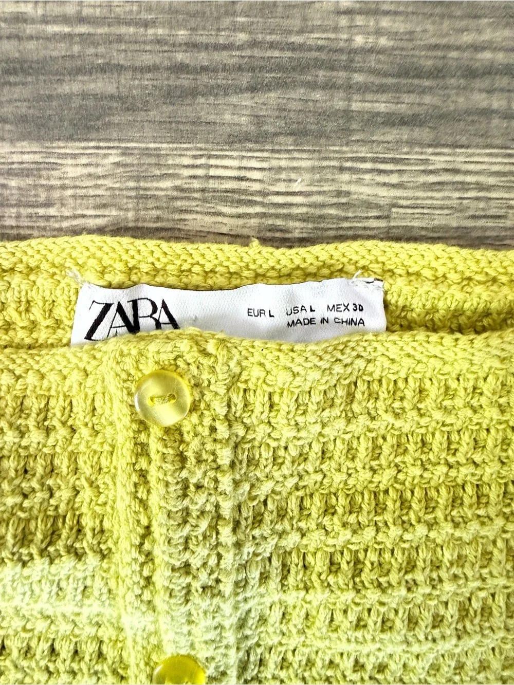 Yellow ZARA Cropped Knit Button-Front Top/E148